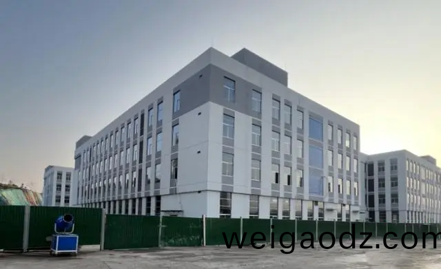 中铁十(shi)八局@快意，58台电梯(ti)！